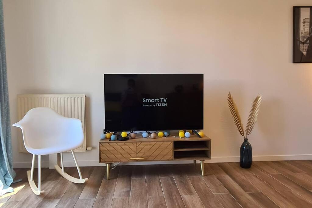 Appt 80M², 13 P, Disneyland, Fibre, 2 Parkings Chessy  Exteriör bild